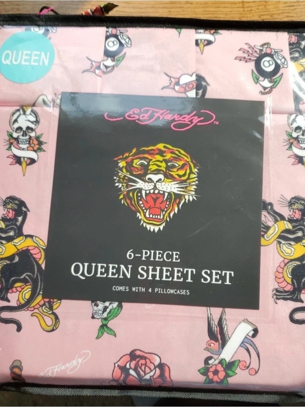 NWT Ed Hardy Queen Pink 6-Piece Sheet Set